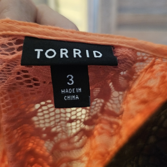 Torrid Tangerine lace top blouse - Picture 4 of 4